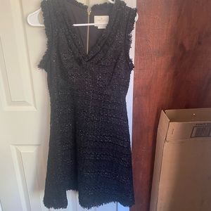 Kate spade v neck sleeveless dress 
Perfect for holiday